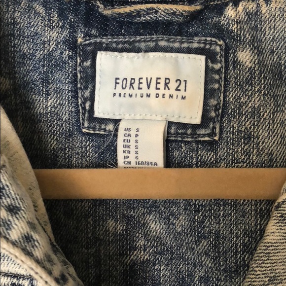 Forever 21 Denim Acid Wash Jean Vest - Picture 4 of 4